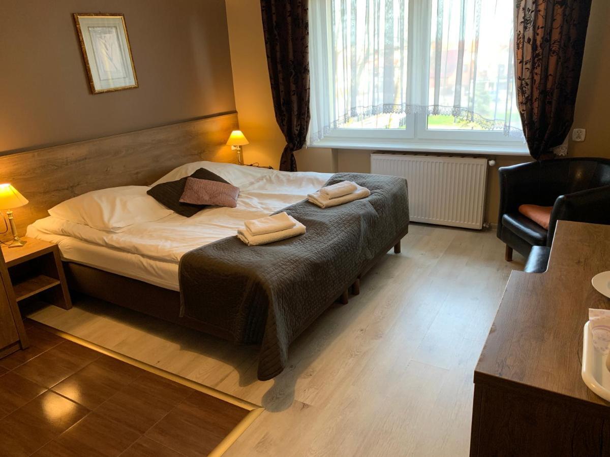 Stratos Bed & Breakfast